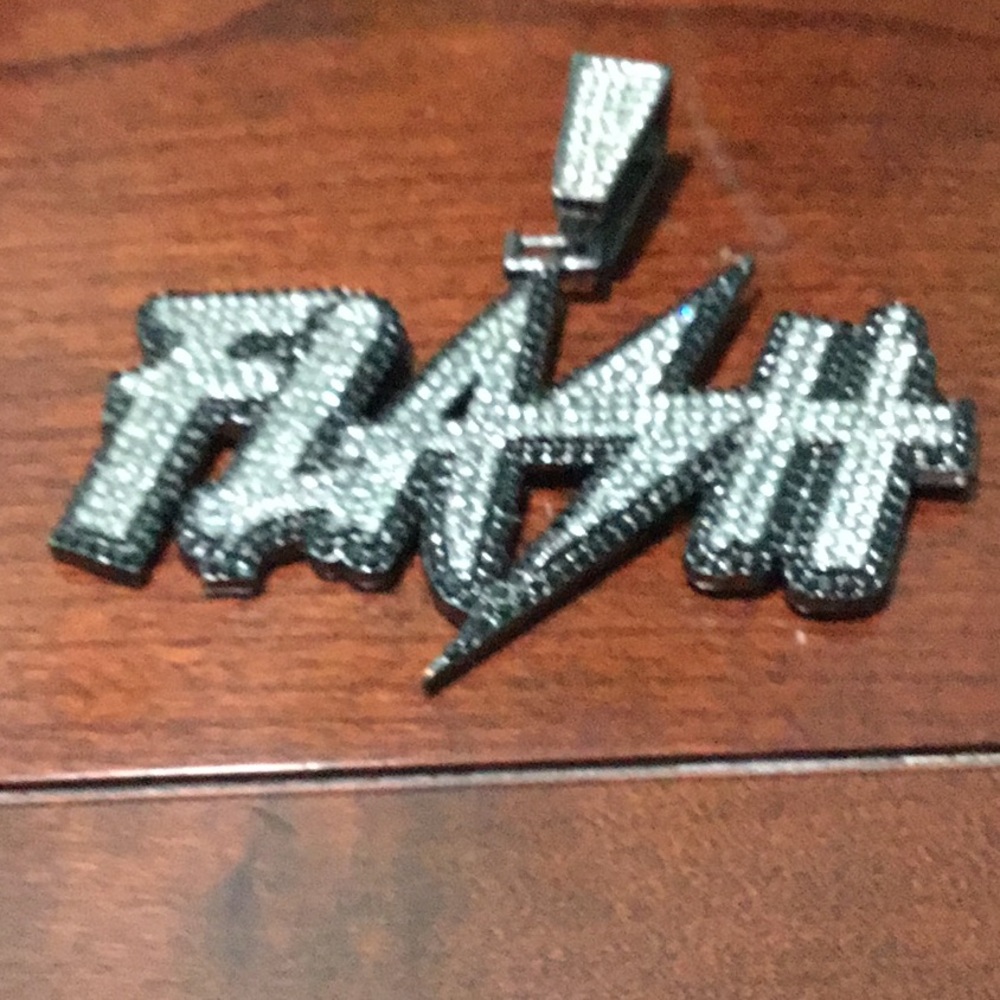 Pendant - Picture 2 of 4